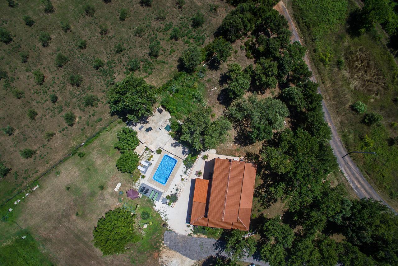 Beautiful Villa Palera With Private Pool Near Pula ลิทซ์ยัน ภายนอก รูปภาพ